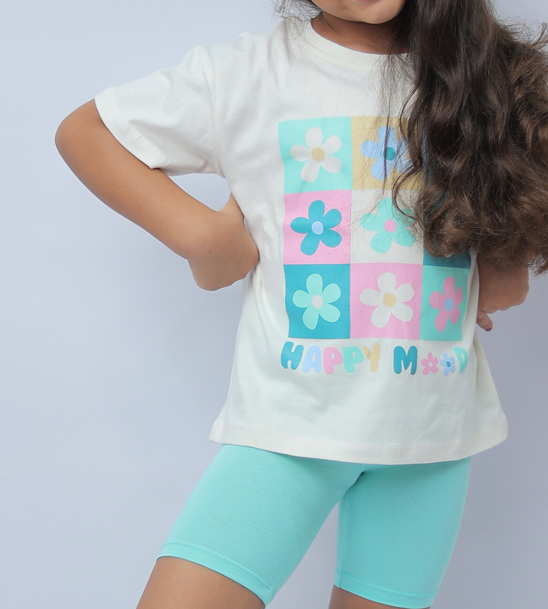 2-Piece Pastel Flowers oversized shirt and bike shorts set