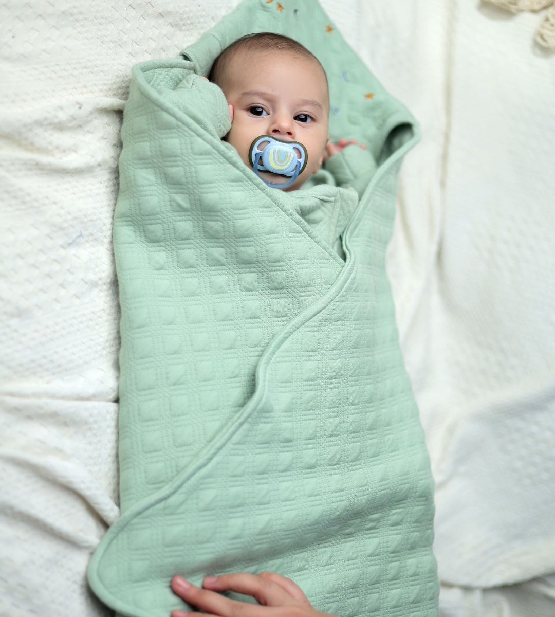 starry snuggle blanket-pistachio