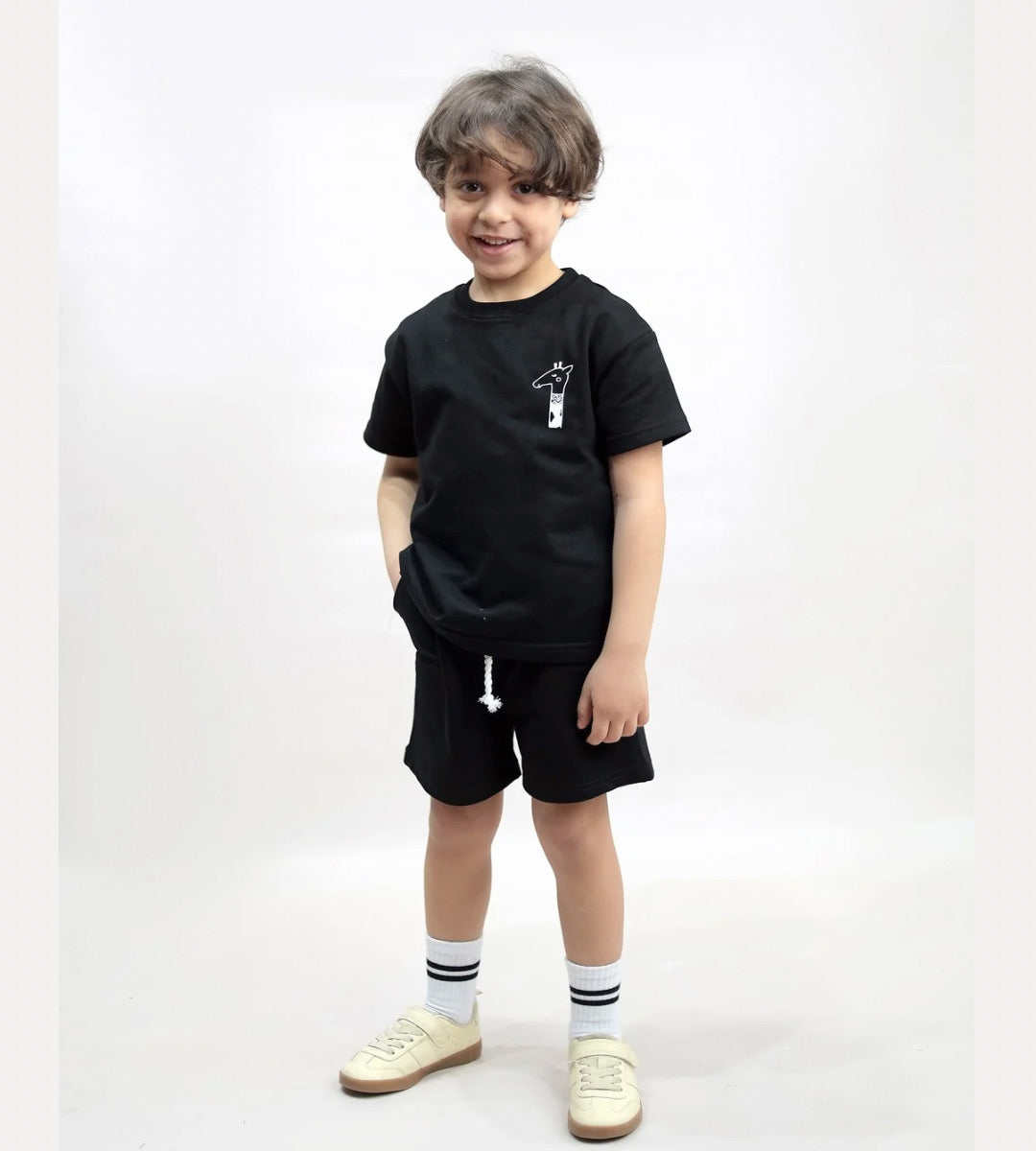 Giraffe Limited Set – Black
