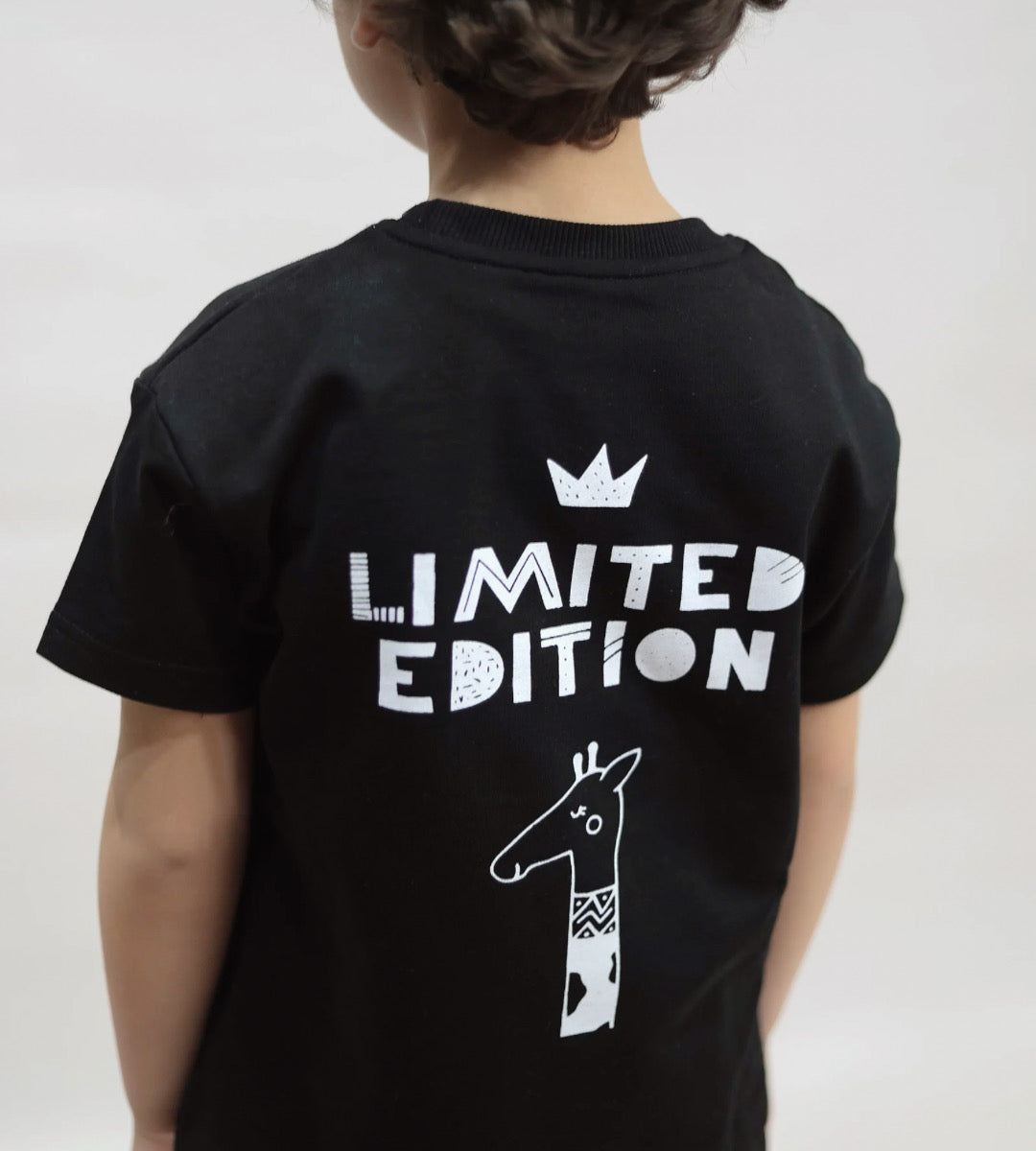 Giraffe Limited Set – Black