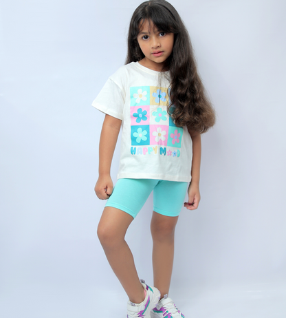2-Piece Pastel Flowers oversized shirt and bike shorts set