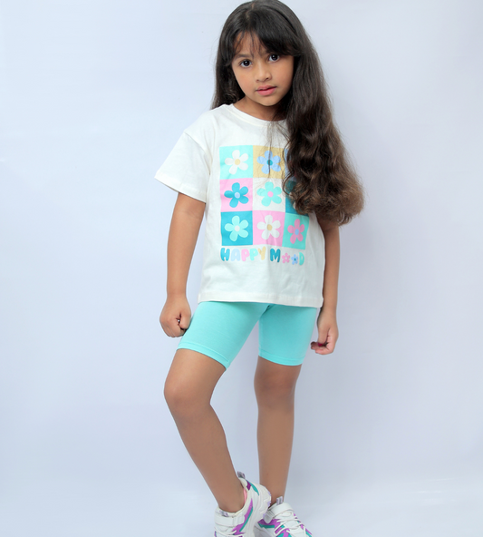 2-Piece Pastel Flowers oversized shirt and bike shorts set